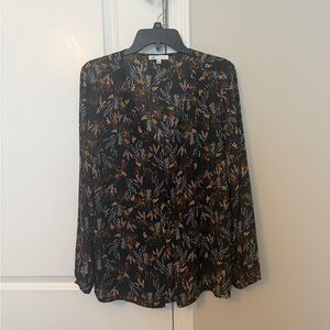 DR2 Black Floral V-Neck Long-Sleeve Blouse
